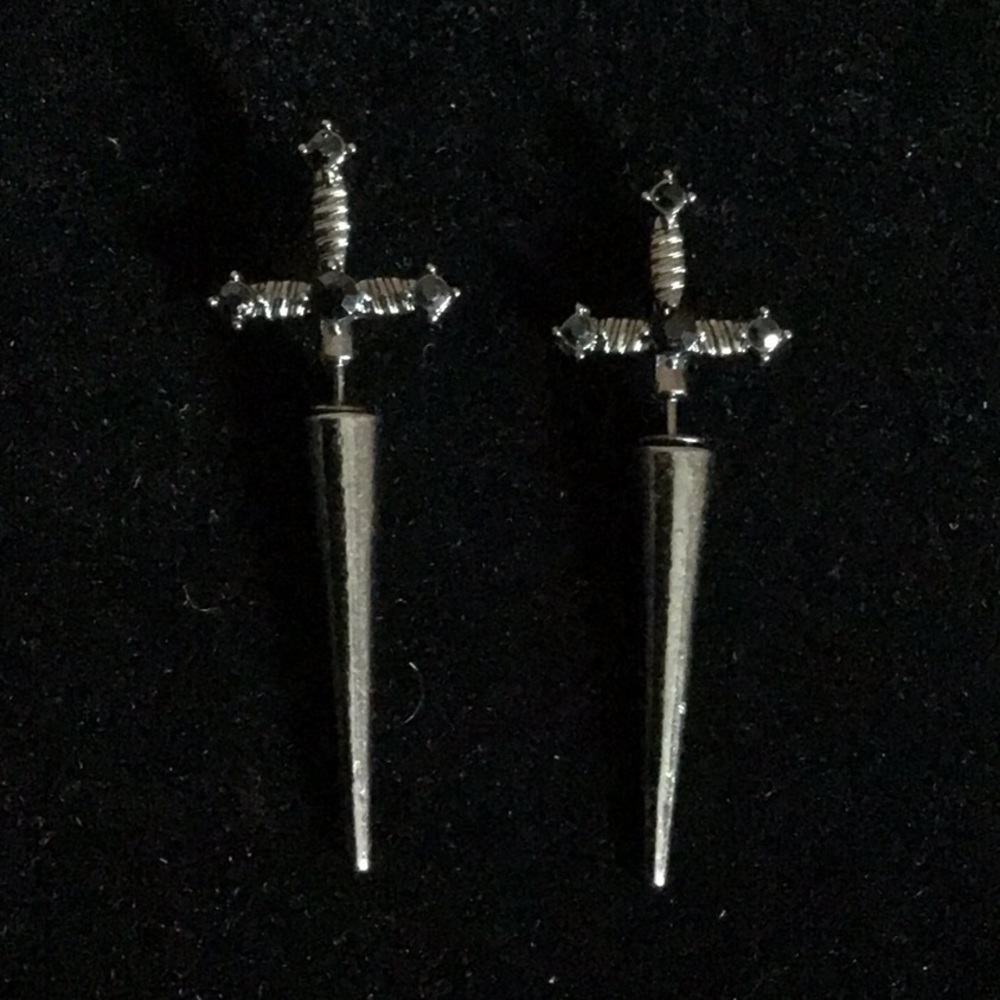 Dagger Earrings with Black Stones New